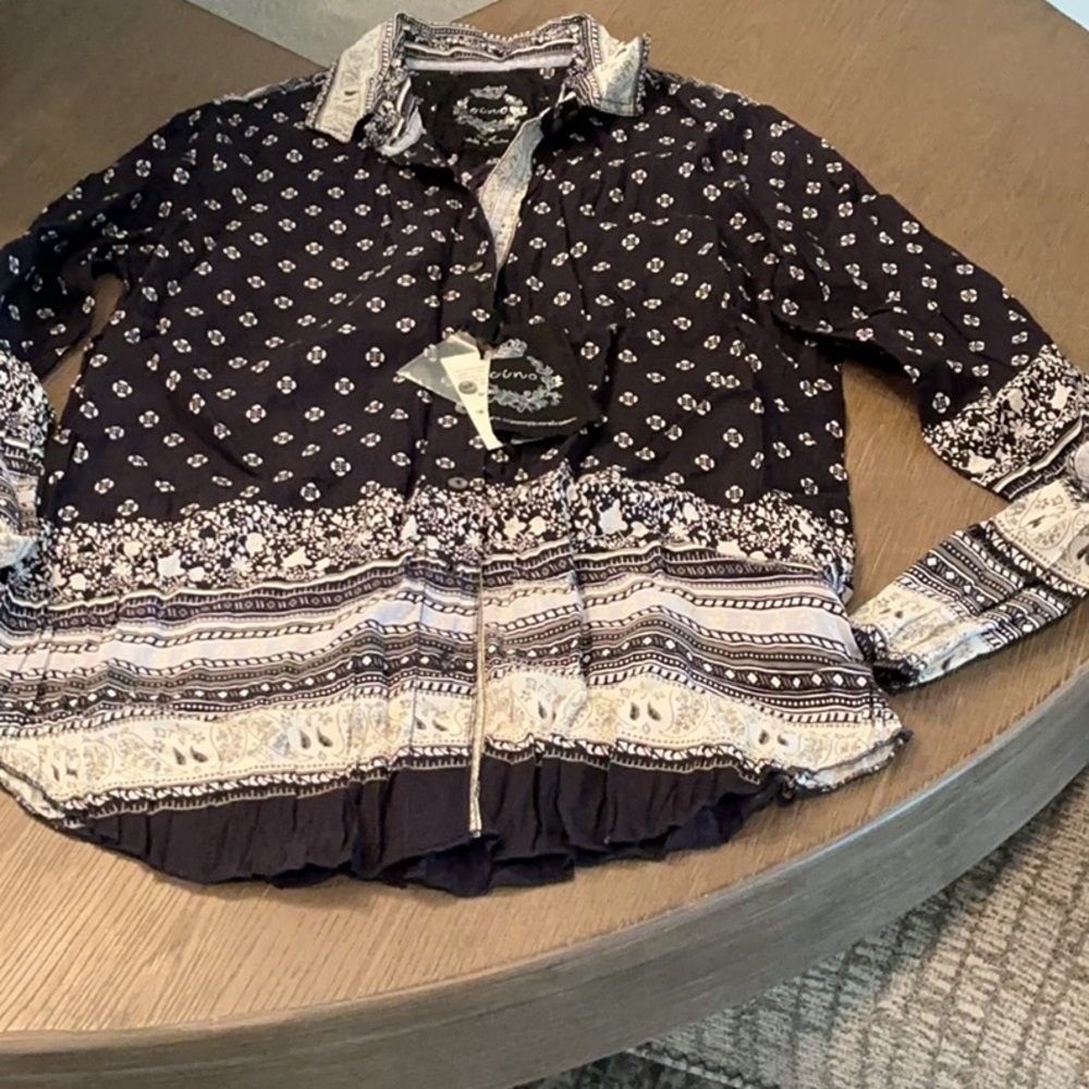 NWT Cino top size small